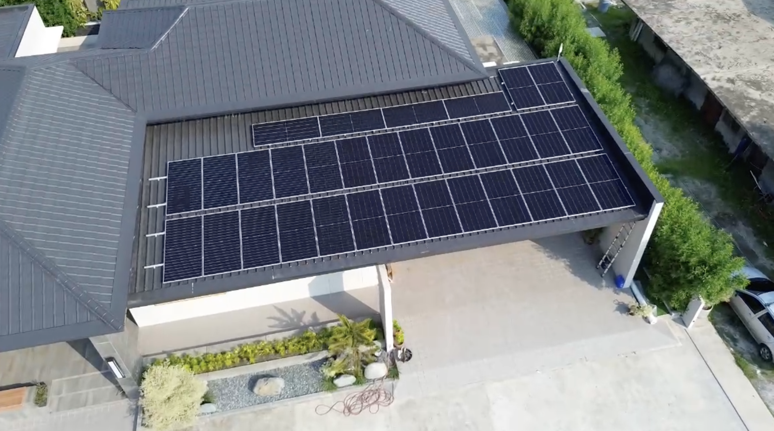 Rooftop solar PV array installed by StreetCom Technologies